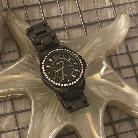 Fossil watch with bling - Picture 6 of 6